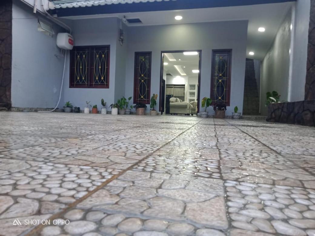 Villa Zamrud Avane Sampal Εξωτερικό φωτογραφία